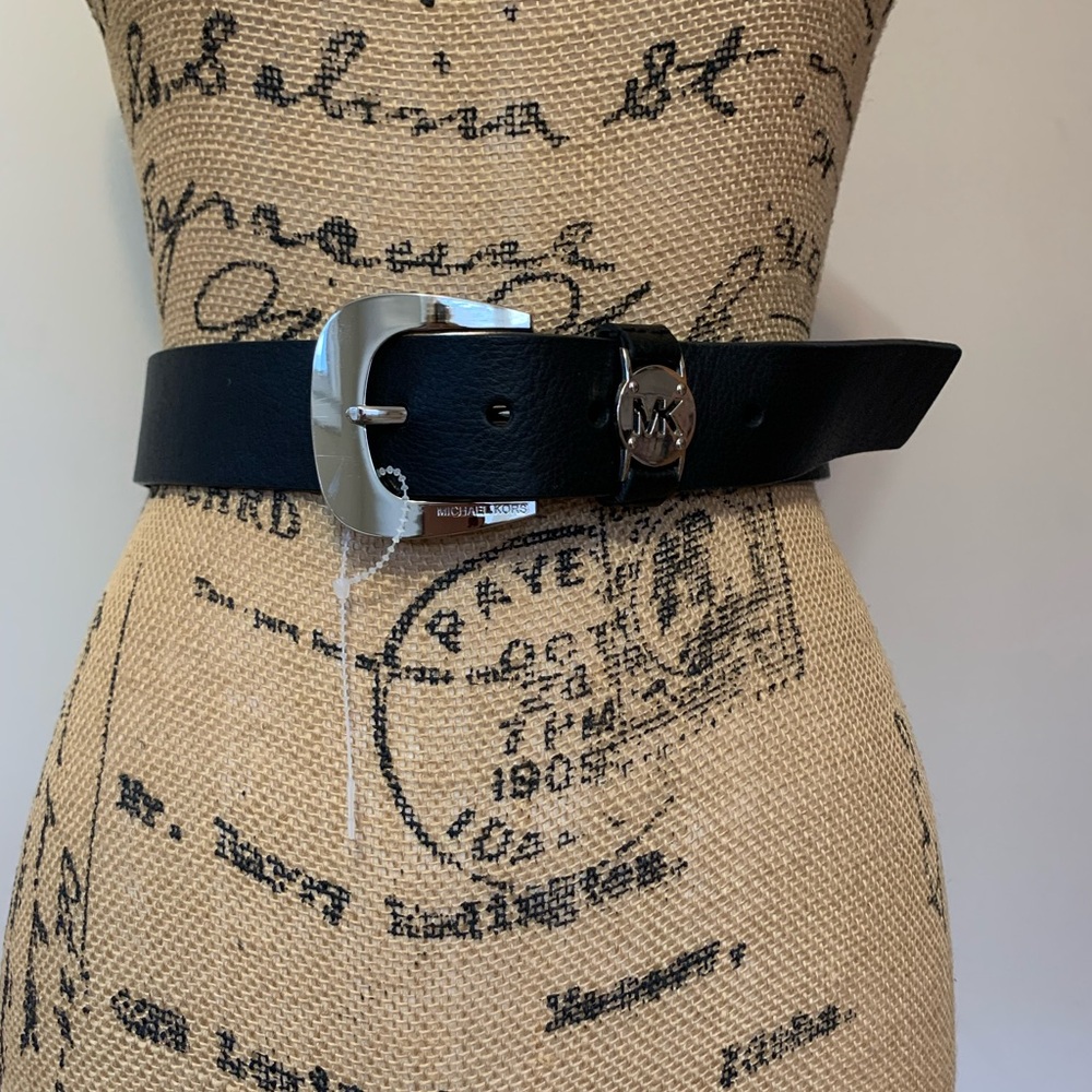 MICHAEL KORS black Genuine leather ladies belt withMK monogram Size Med NWOT